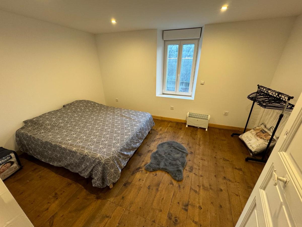 Charmant Grand Appartement Serdinya Екстериор снимка